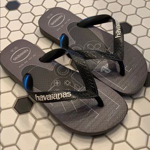 HAVAIANAS Boys Flip Flops Video Game Black 3/4Y